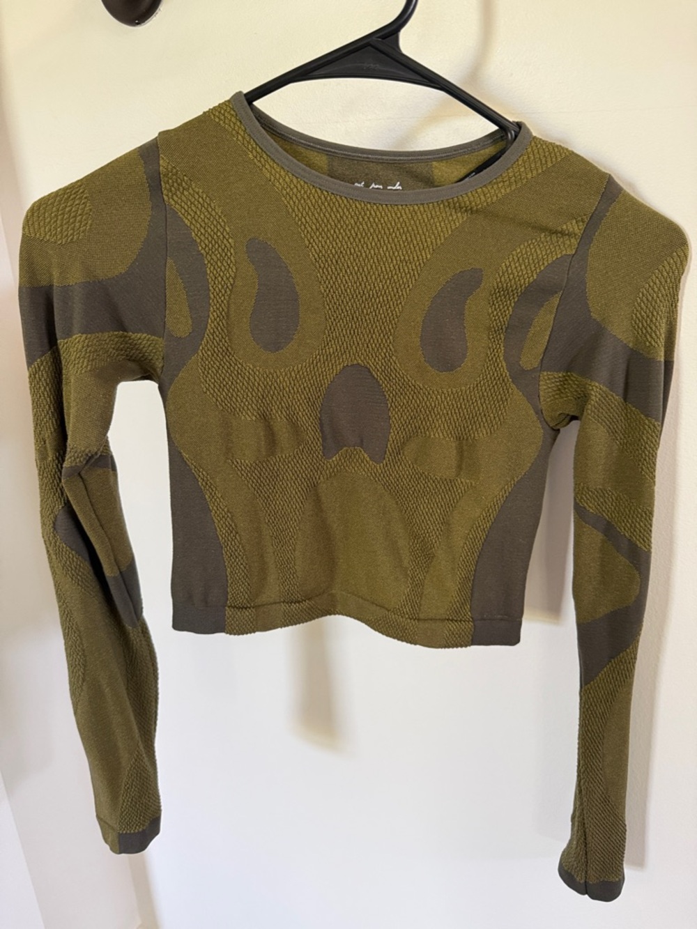 Urban Outfitters Olive & Dark Green Long-Sleeve Crop Top